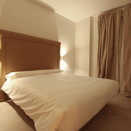 A Un Paso De La Catedral Apartment โตเลโด ภายนอก รูปภาพ
